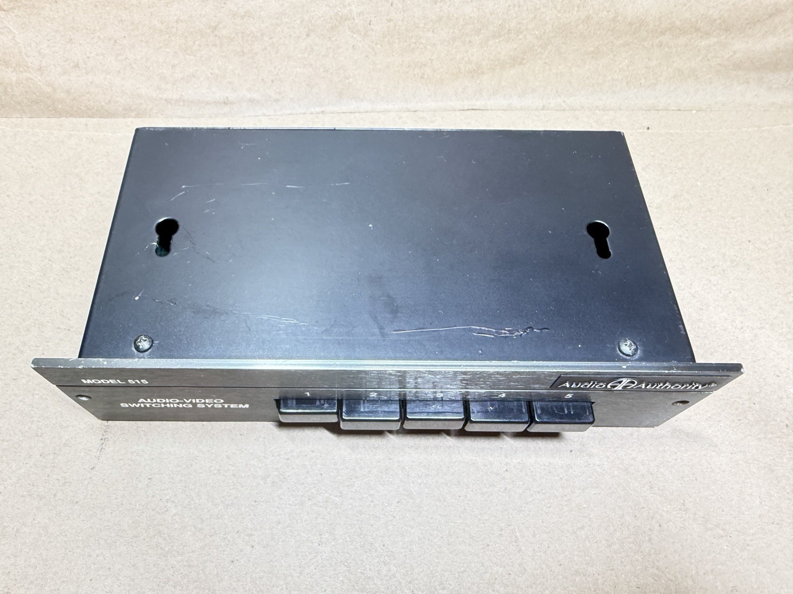 Audio Authority Model 515 Audio-Video Switch System RCA Micro Video Comparator