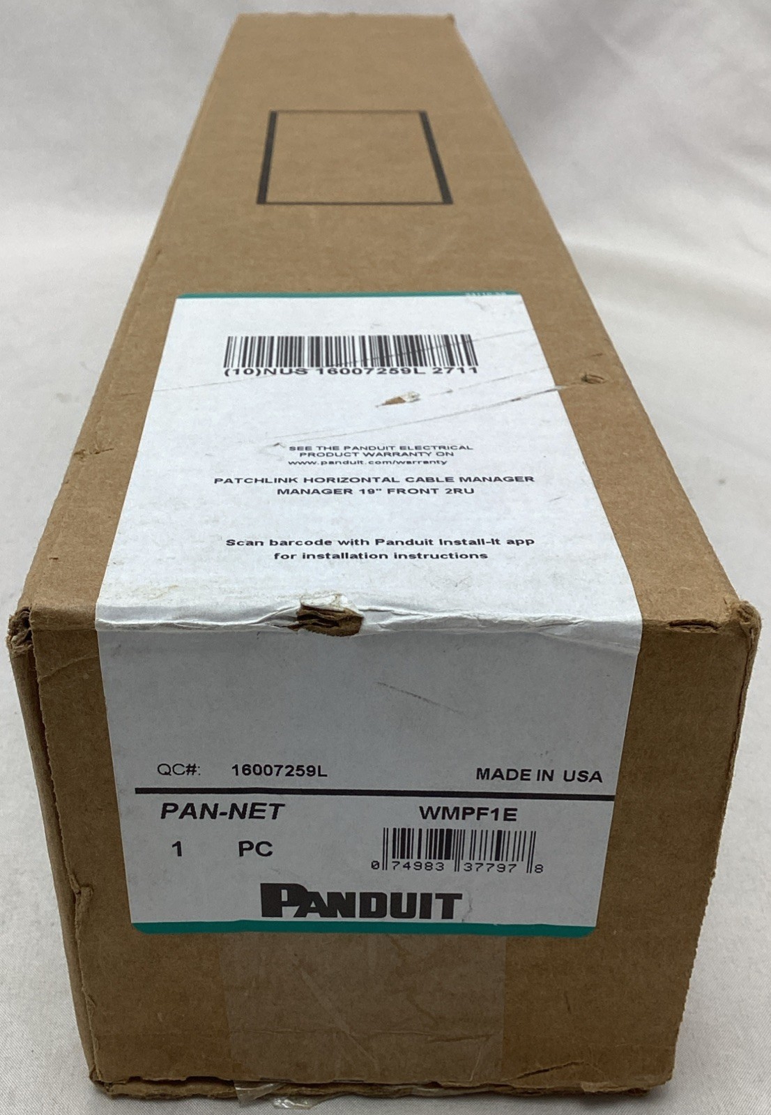 Panduit WMPF1E Patchlink Horizontal Cable Manager 19'' Front 2 RU Black