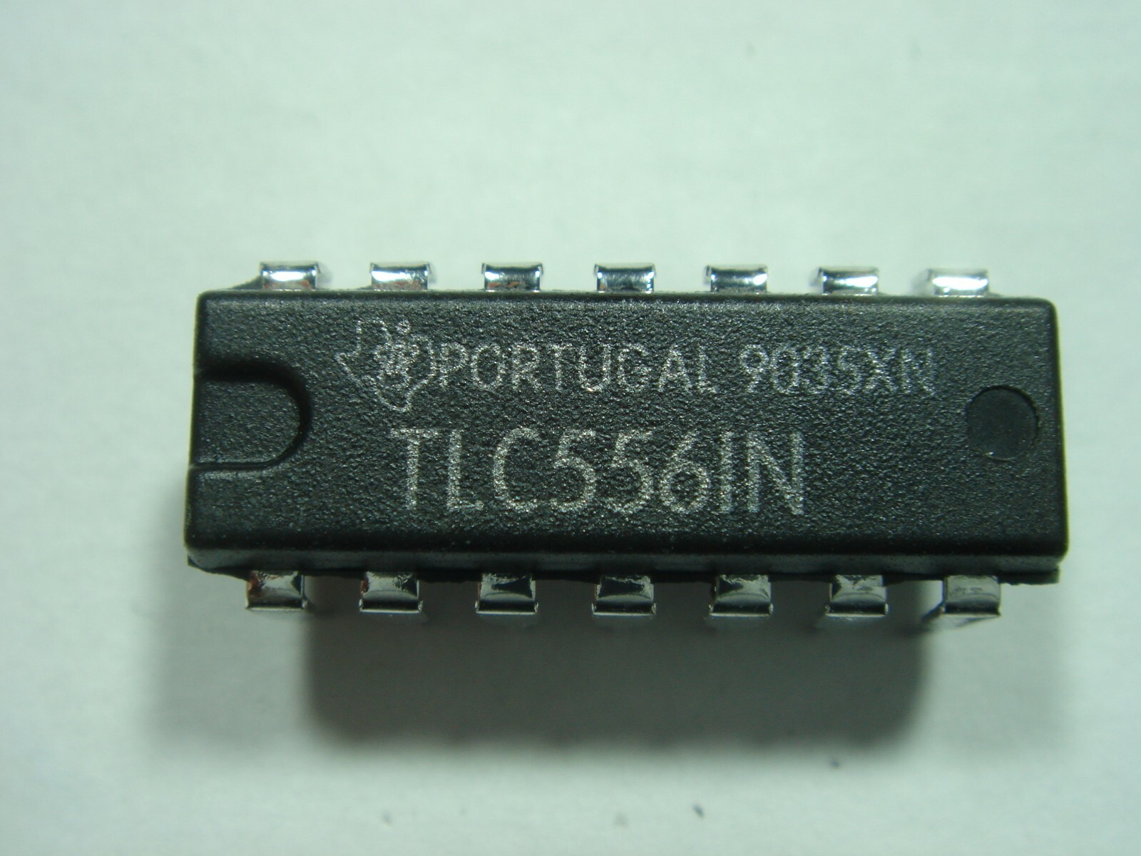 TLC556 TIMER IC CIRCUIT #21-583