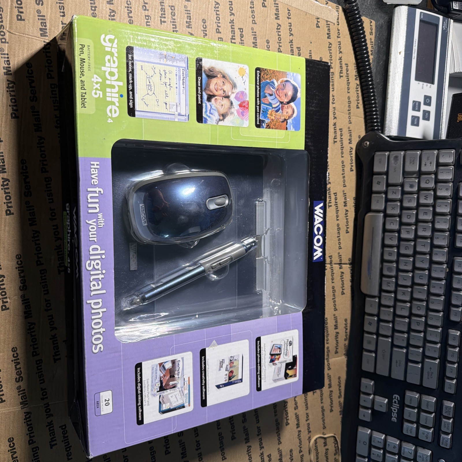 Wacom CTE440B Graphire4 4x5 Graphics Tablet Edit Photos, Draw, Paint, Create Art