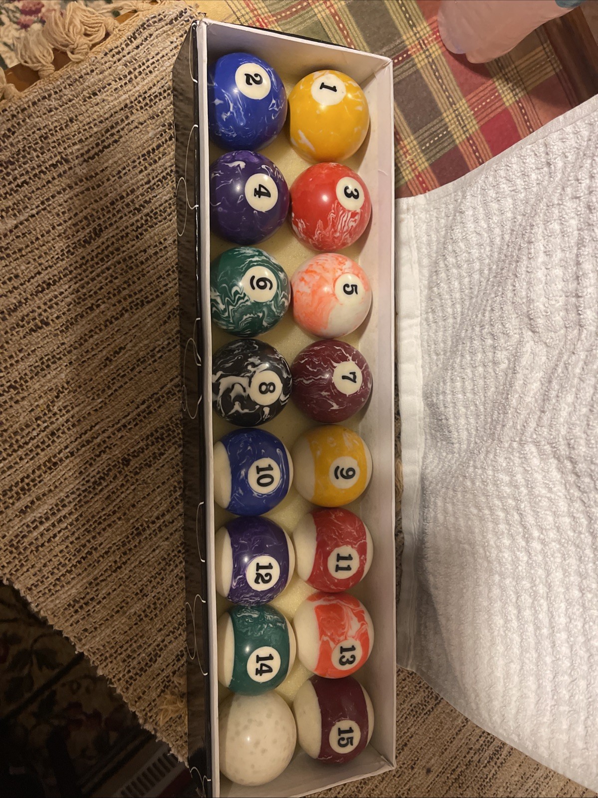 Pool Table Billiard Ball Set, Marble/Swirl Style (Standard Size) Very Nice!
