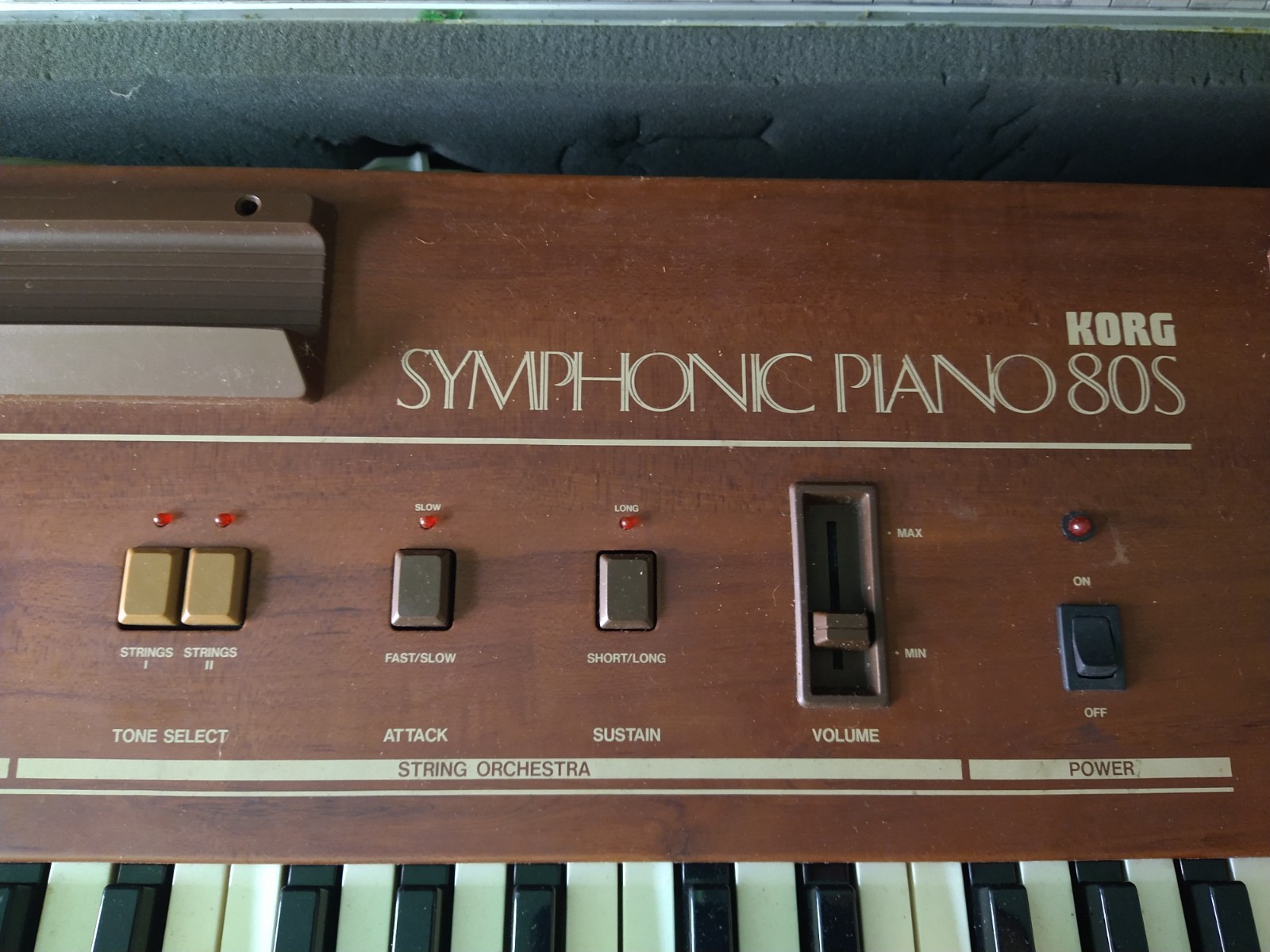 korg keyboard Symphonic 80s + Carry Case