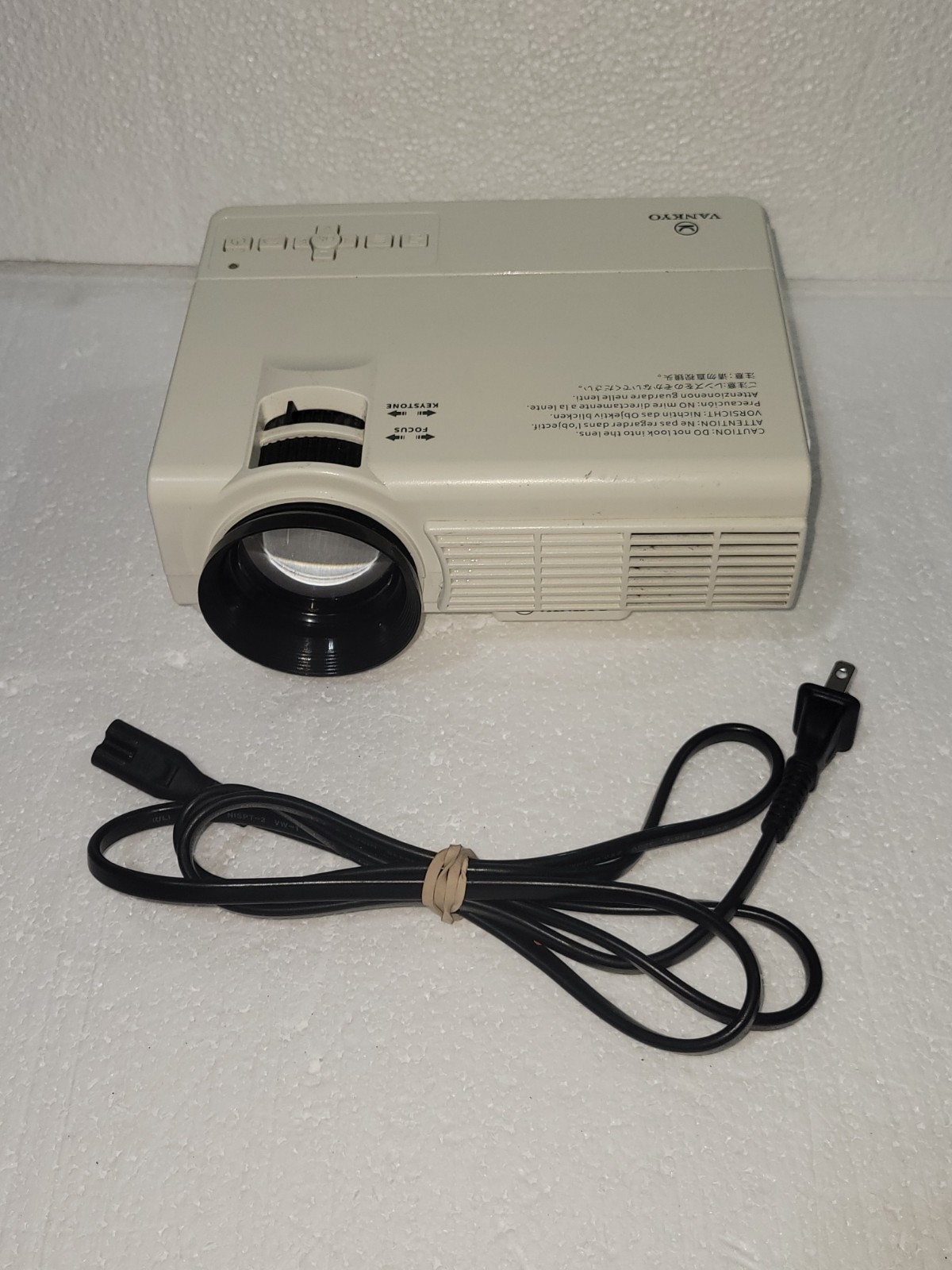 Vankyo Leisure 3 Performance Q5 Home Theater Projector W/Power Cord