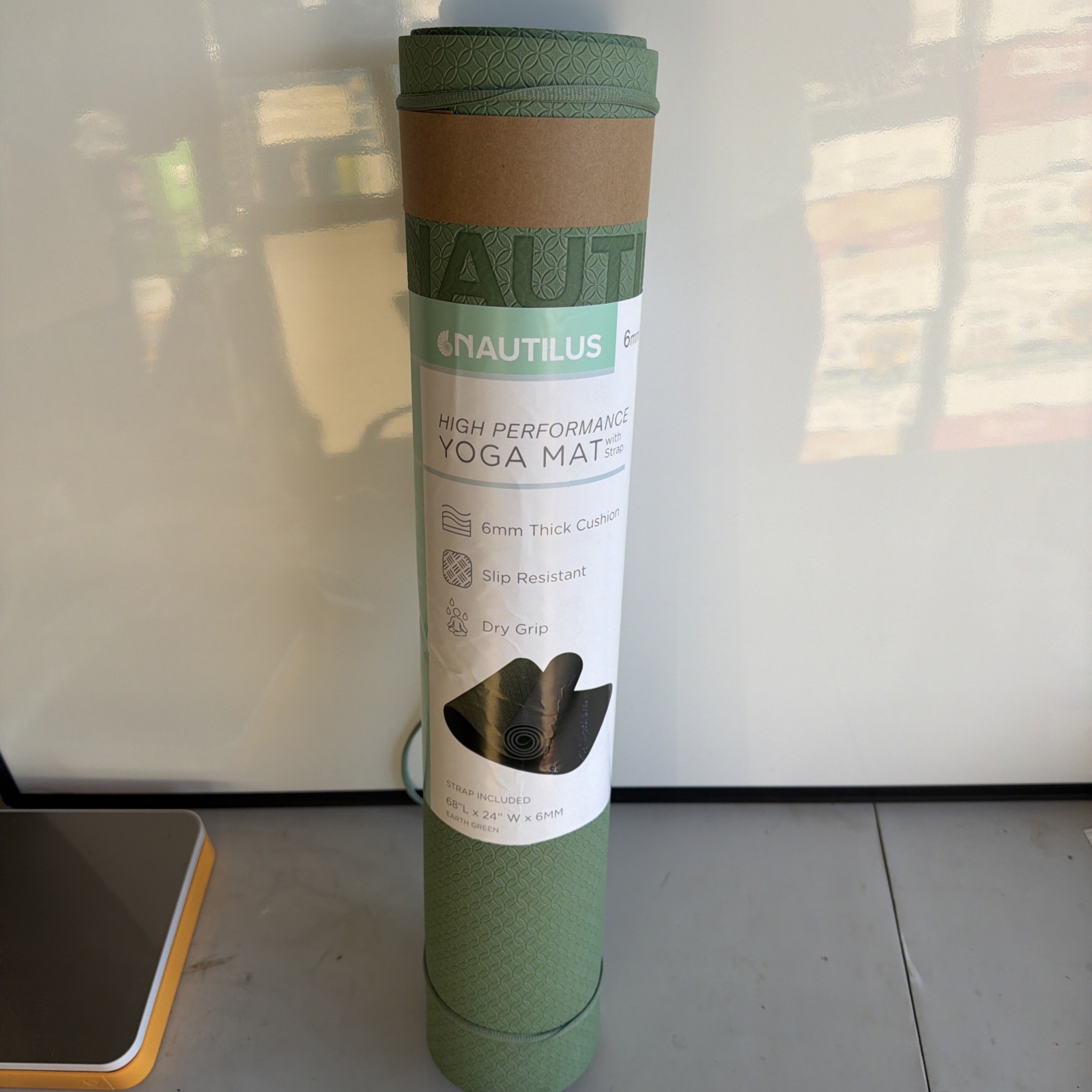 Nautilus Yoga Mat with Strap, Earth Green