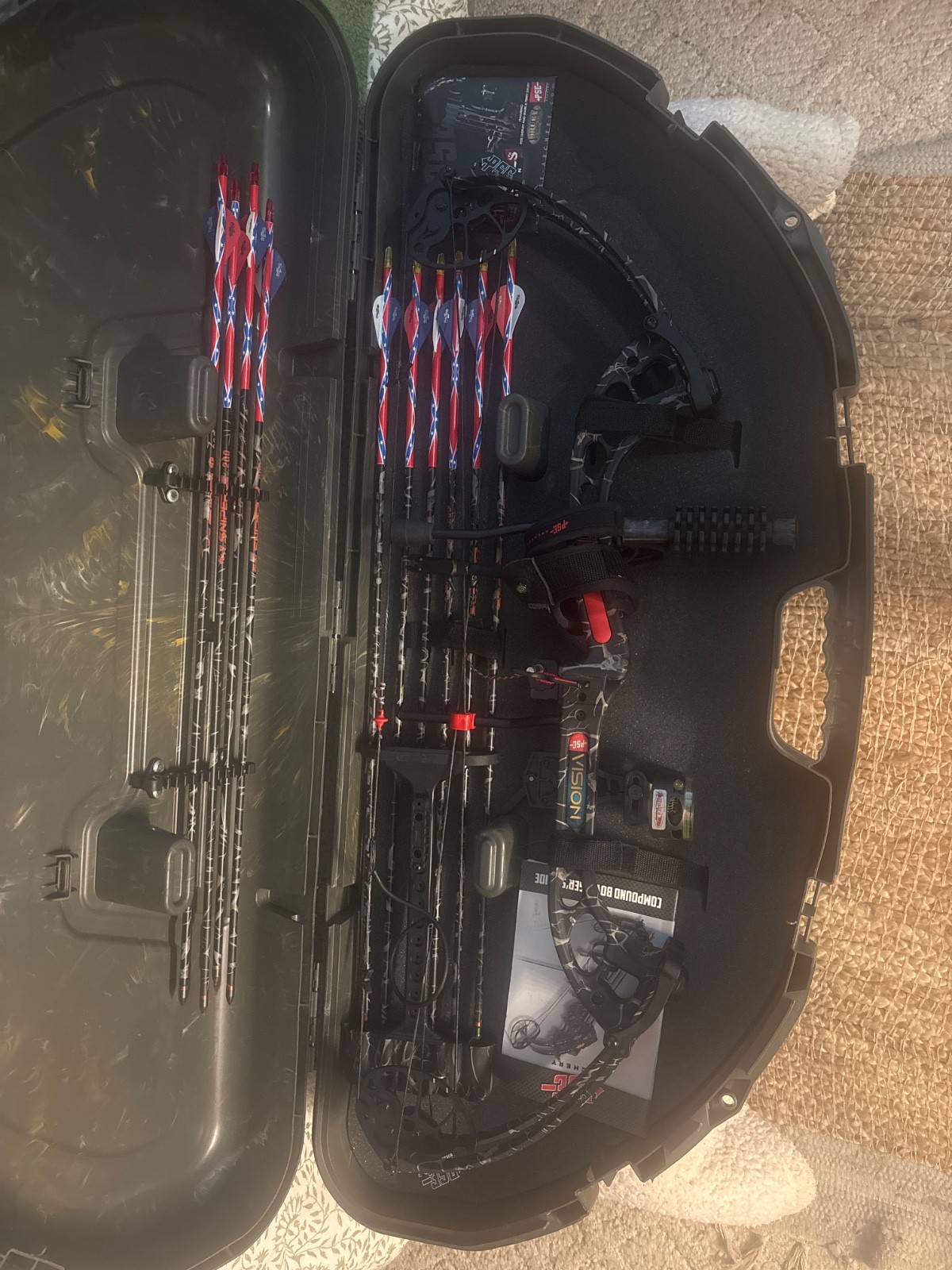 pse compound bow right hand 60-70 pound