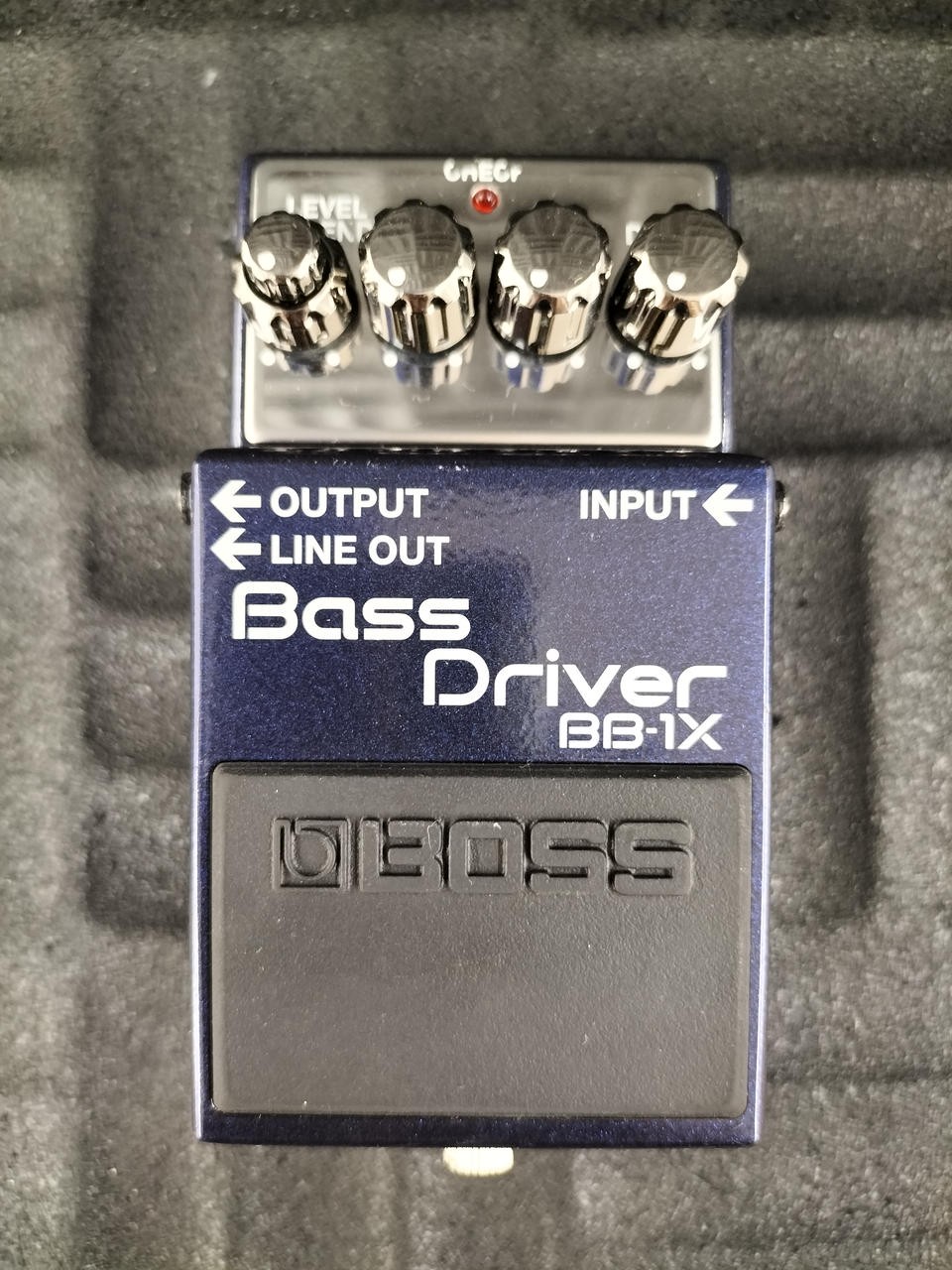 BOSS BB-1X Bass Preamp Pedal 2-Band EQ, Thick Punchy Drive Used