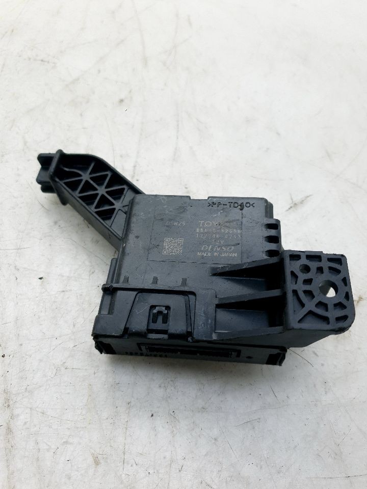 12-14 TOYOTA YARIS LE CHASSIS ECM BLOWER MOTOR CONTROL MODULE ASSEMBLY