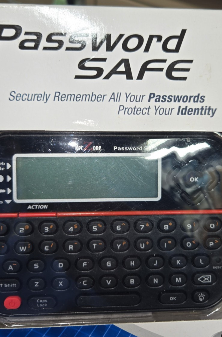 Password Keeper Safe Vault Password Organizer RecZone Model 595 New