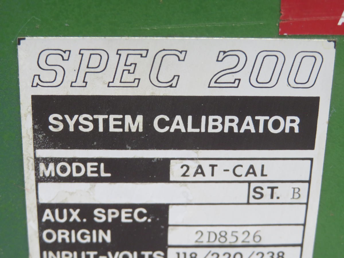 FOXBORO 2AT-CAL SPEC 200 SYSTEM CALIBRATOR T214138