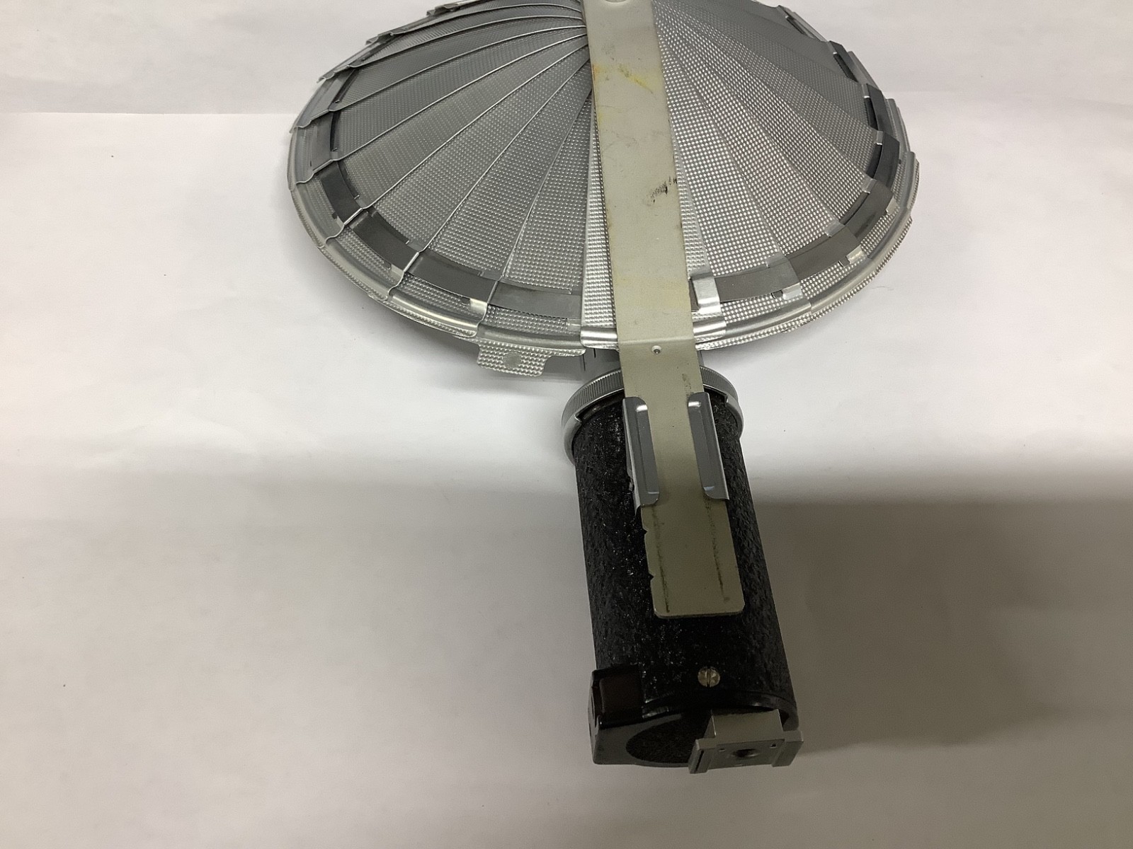 E. Leitz Wetzlar Flash Fan W/ Reflector Excellent Plus