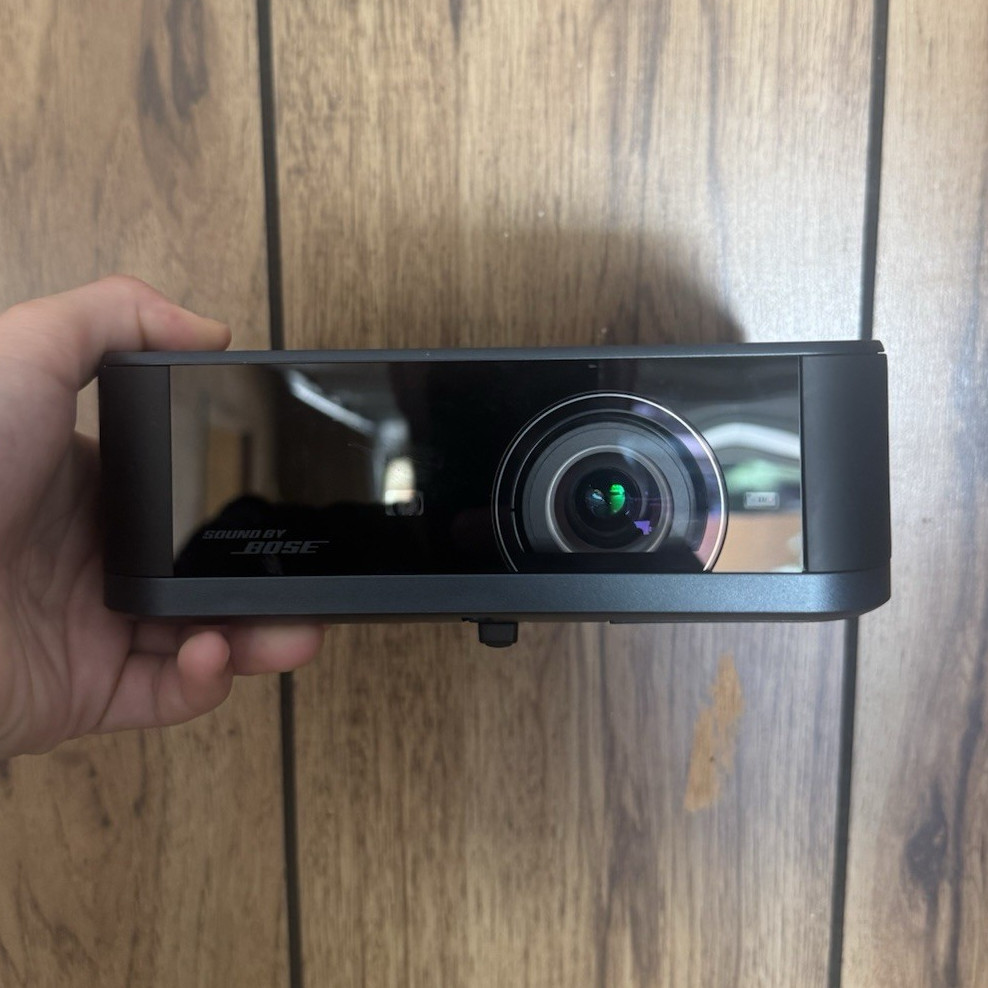 Epson - Lifestudio Pop Plus 4K PRO-UHD Portable Smart Projector, Sound by Bose
