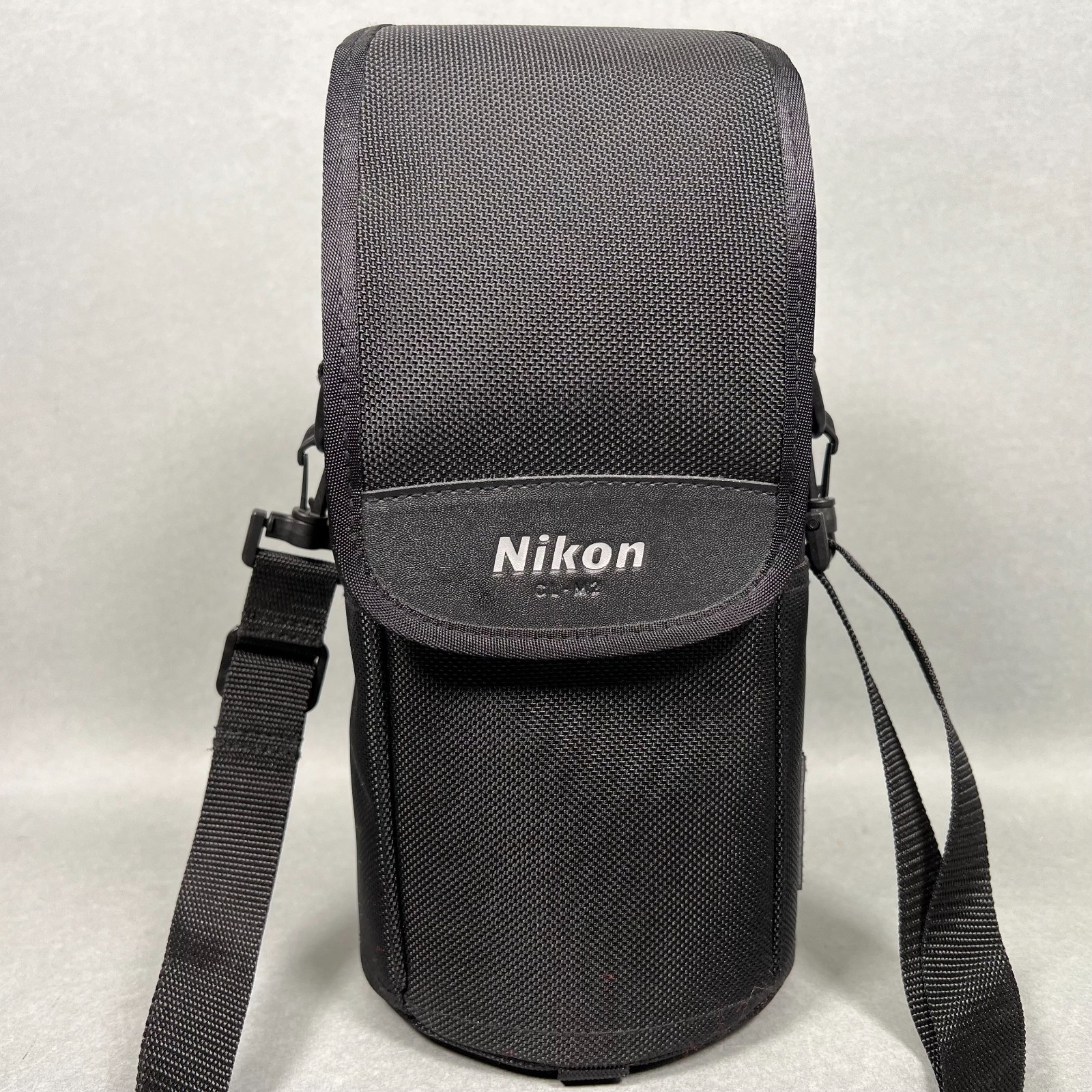Nikon CL-M2 Lens Case For 300mm f/4.0D ED-IF AF and 70-200 f/2.8 w/ Strap NICE
