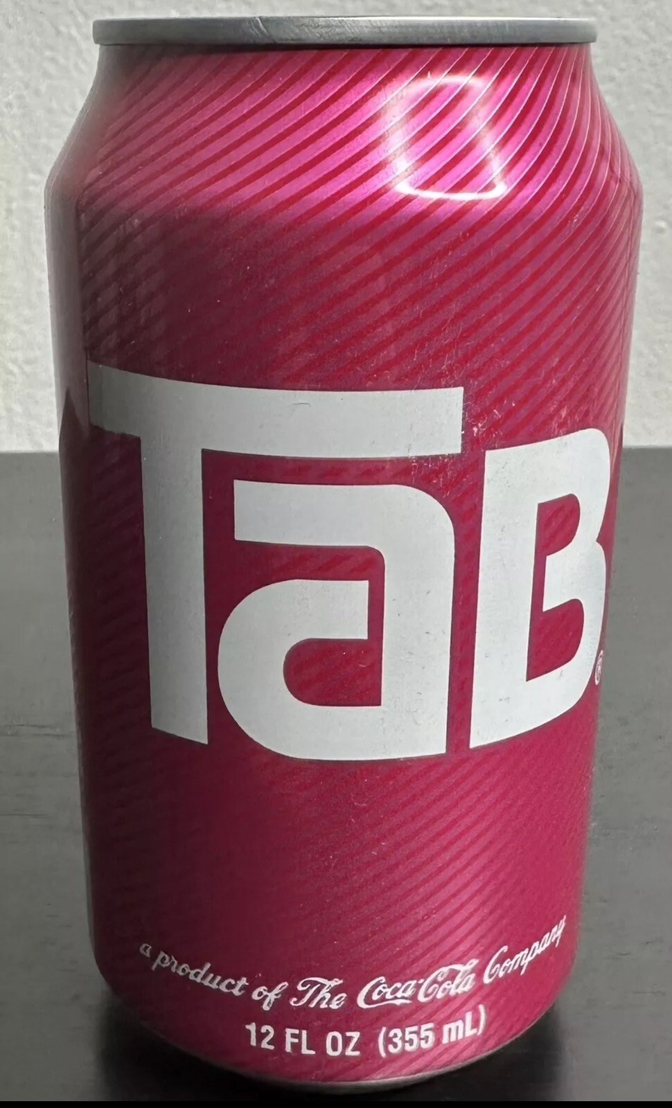 ORIGINAL TAB SODA POP BY COCA COLA COLLECTABLE CAN UNOPENED FULL 12oz (ONE TAB)