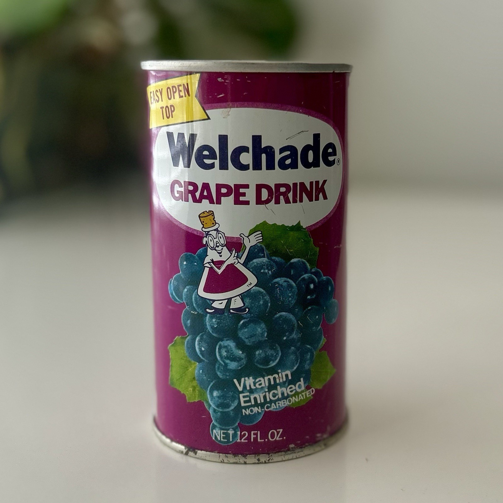 Vintage 1970s Welchade Grape Drink Soda Can