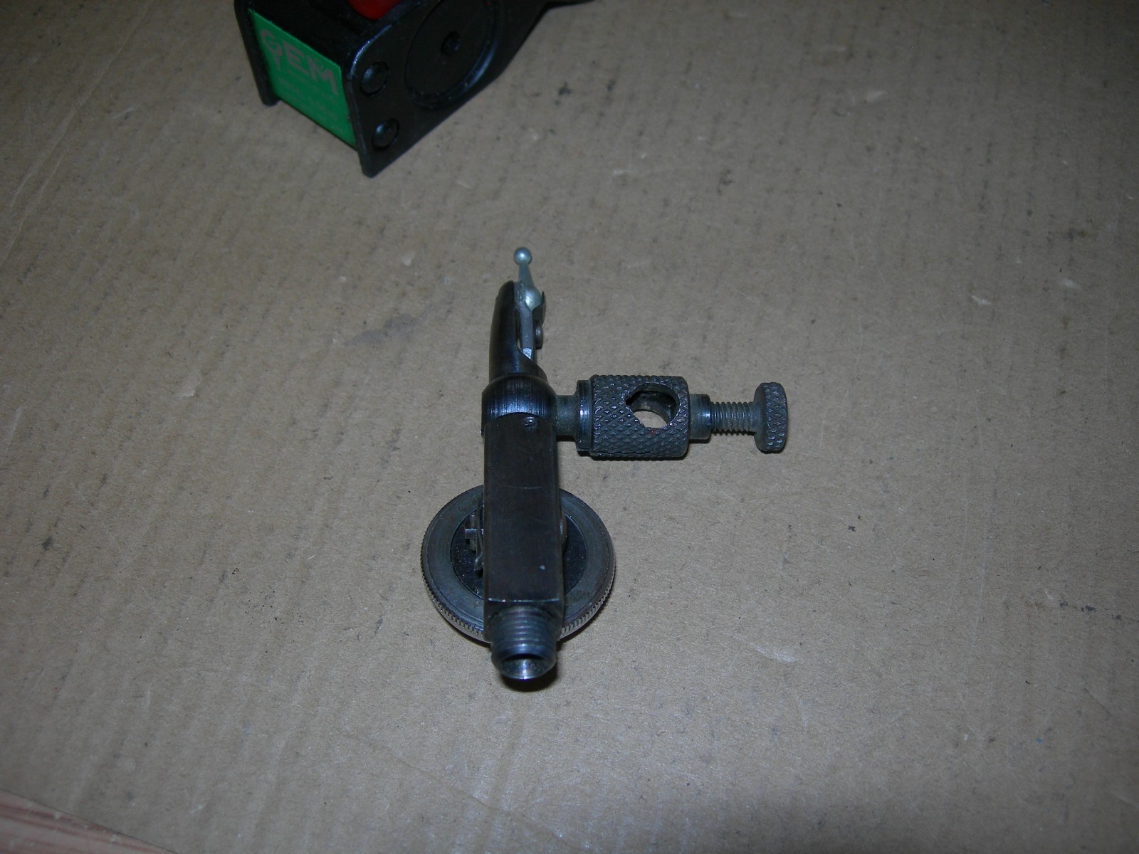 Gem Indicator with Magnet Indicator Holder + Indicator Case.