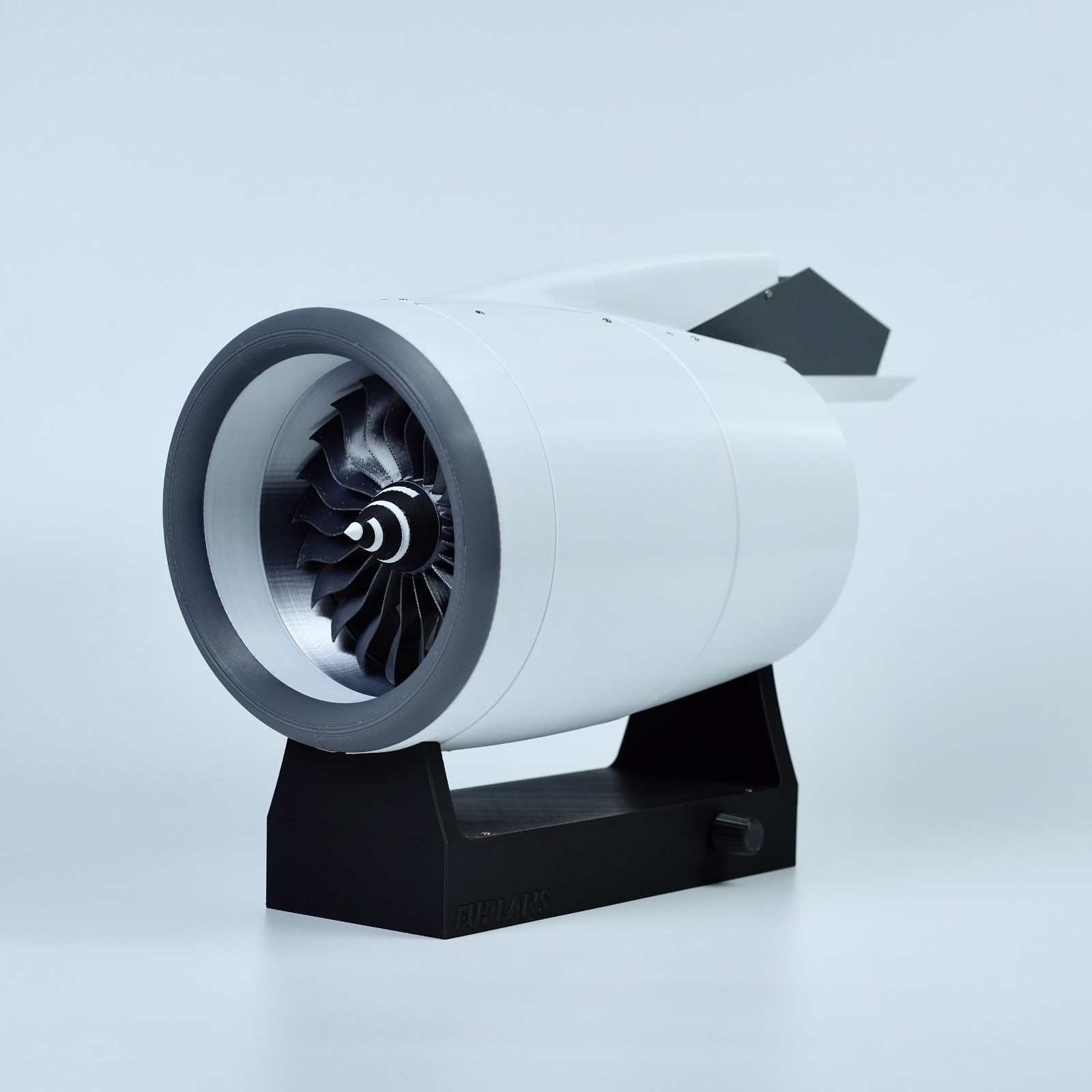 TR900 Turbofan Engine Model with Housing, Motorized STEM Aviation Display