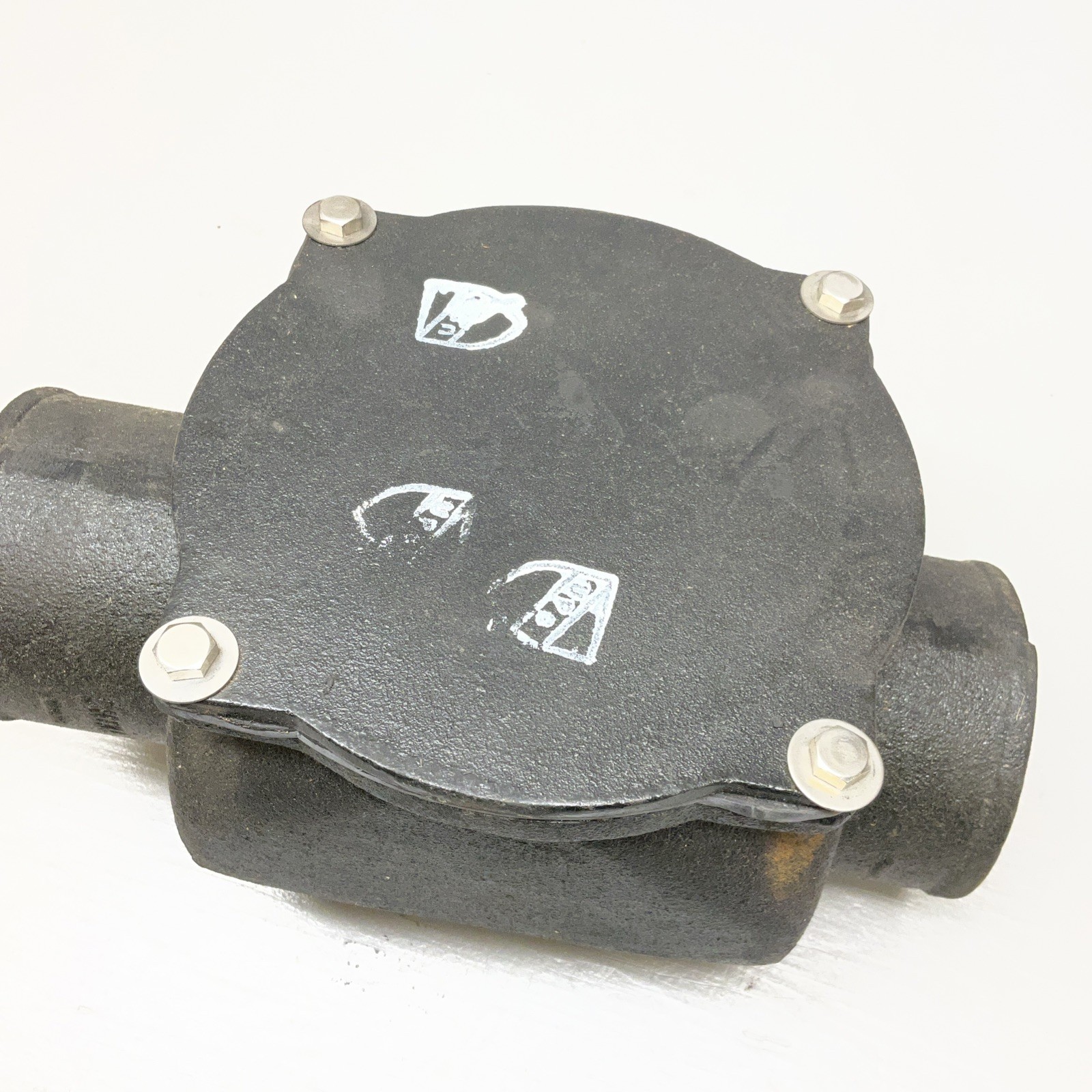 Jones Stephens No Hub Backwater Valve B01004 4" NH CI 2B5 Backflow