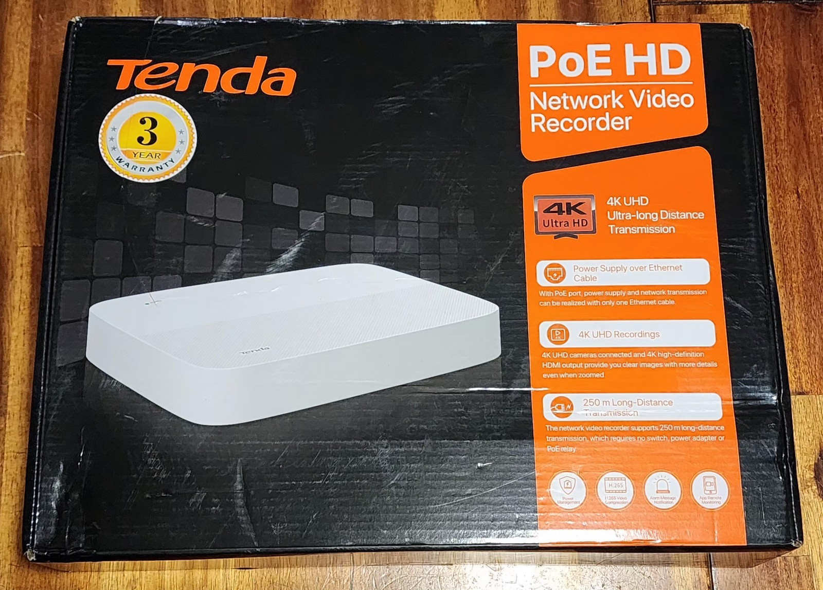 Tenda N6P-8H PoE NVR 8CH, 4K PoE NVR Recorders H.265 up to 10TB - NEW ~ See Pics