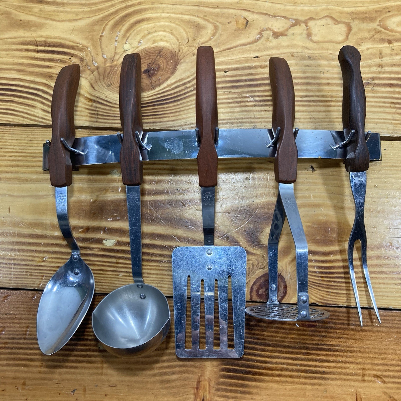 Vintage CUTCO 5 Piece Utensil Set With Hanging Rack Made In USA