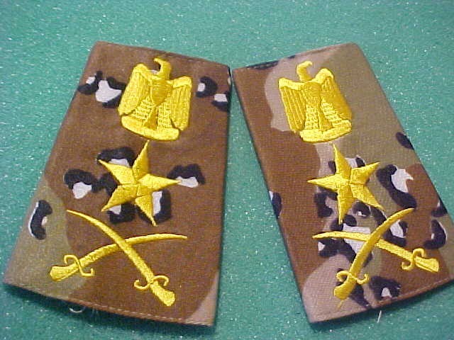 IRAQI CAMO SHOULDER BOARDS MATCHED SET UNUSED #7