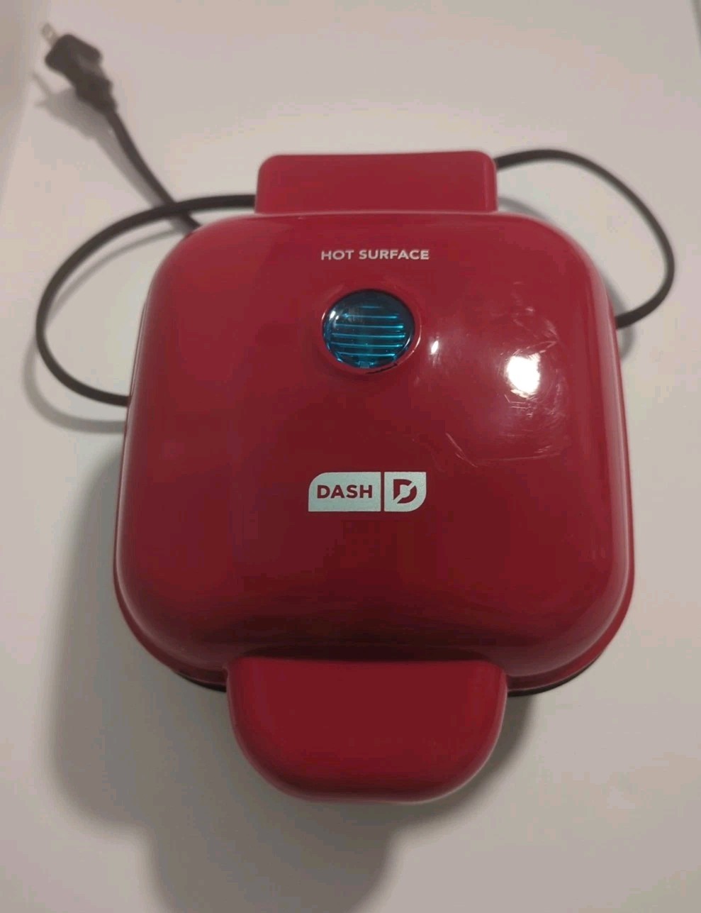 Dash Pocket Sandwich Maker Red DPM200GBRD06 420W 120V Electric