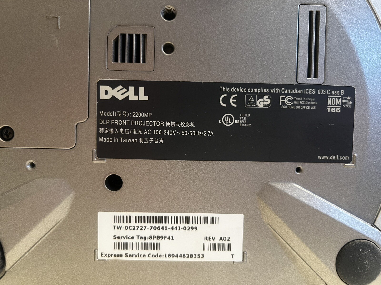 DELL DLP Front Projector 2200MP with Case and Remote