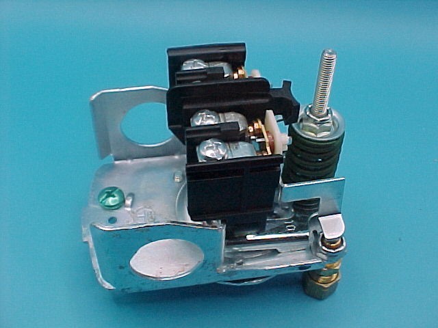 TELEMECANIQUE PUMPTROL PRESSURE SWITCH 9013 SE