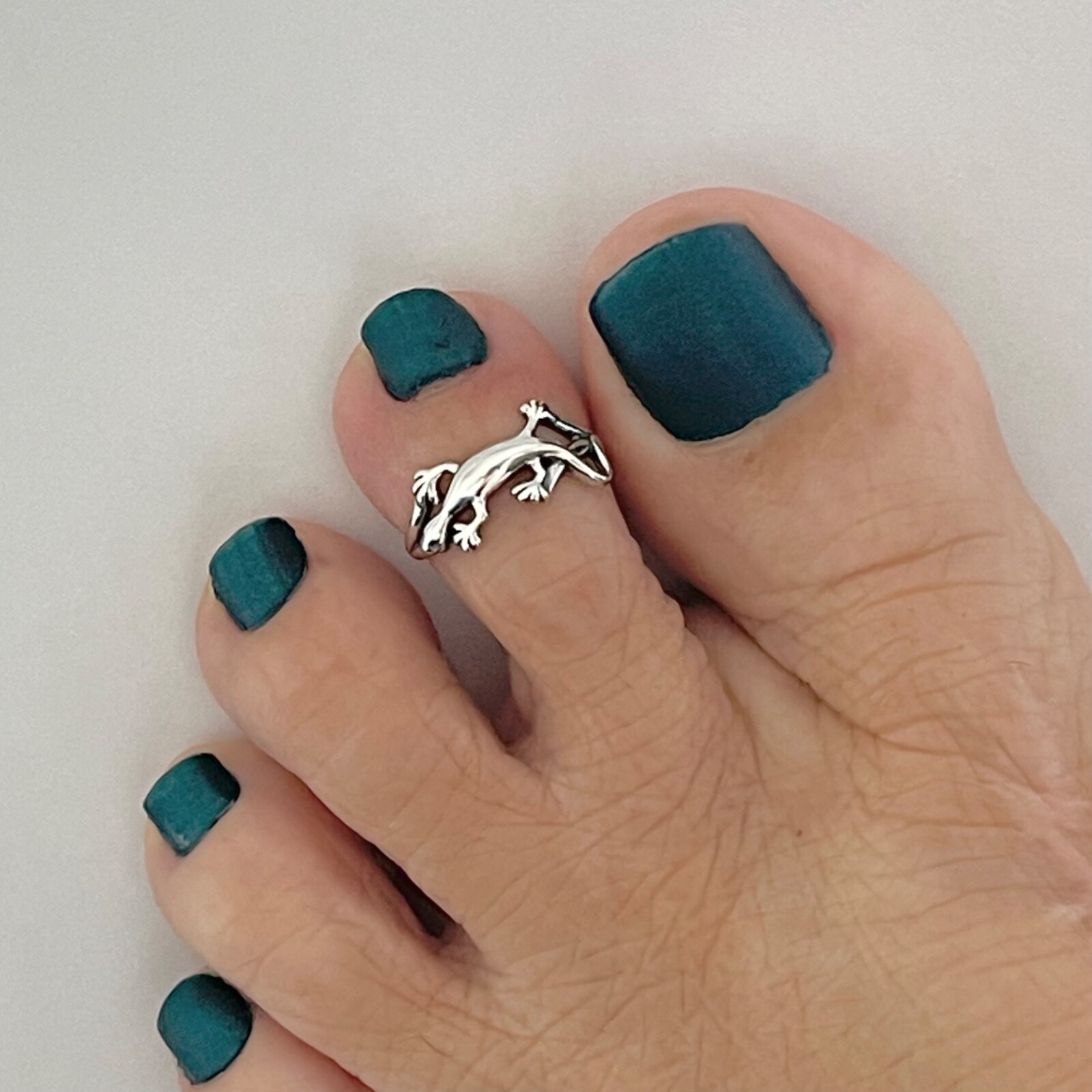 Sterling Silver Lizard Toe Ring, Silver Ring, Midi Ring, Gecko Ring, Animal Ring