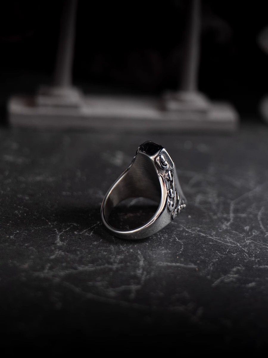 hangsworld Devil's Heart Dark Inverted pentacle Retro Red Drip Glue Ring
