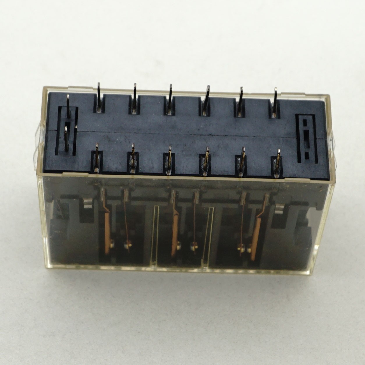G7S-4A2B-E 24VDC Omron Safety Relay 10A 14 Pins x 1PC