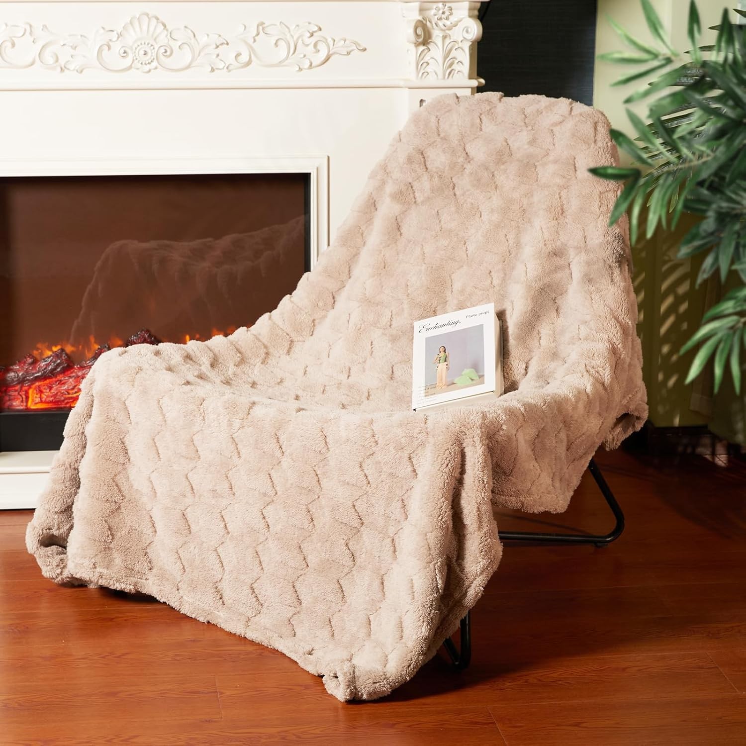 Checkered Fleece Throw Blankets-Cozy Fluffy Soft Lightweight Luxury 50" x 70"
