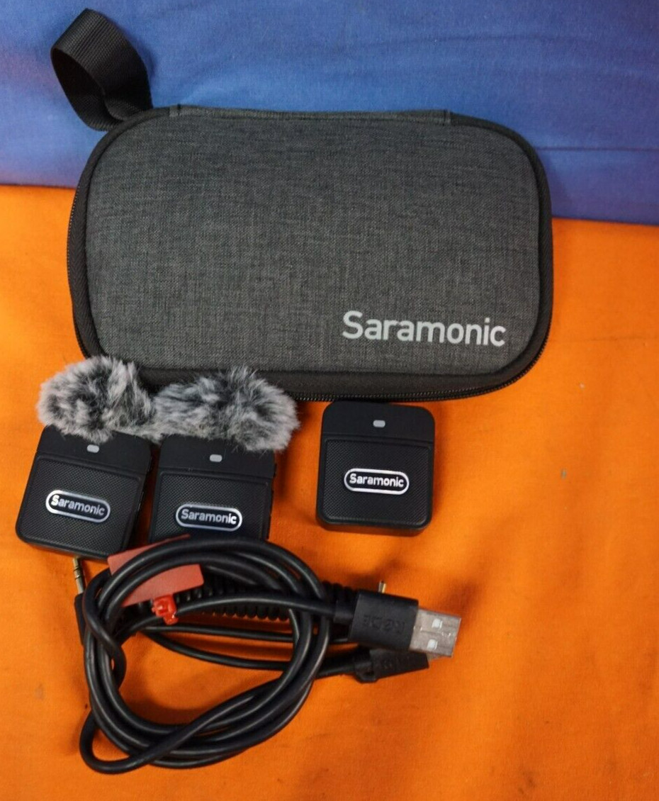 Saramonic Blink 100PX Wireless Microphone System Clip On (3) W/Case