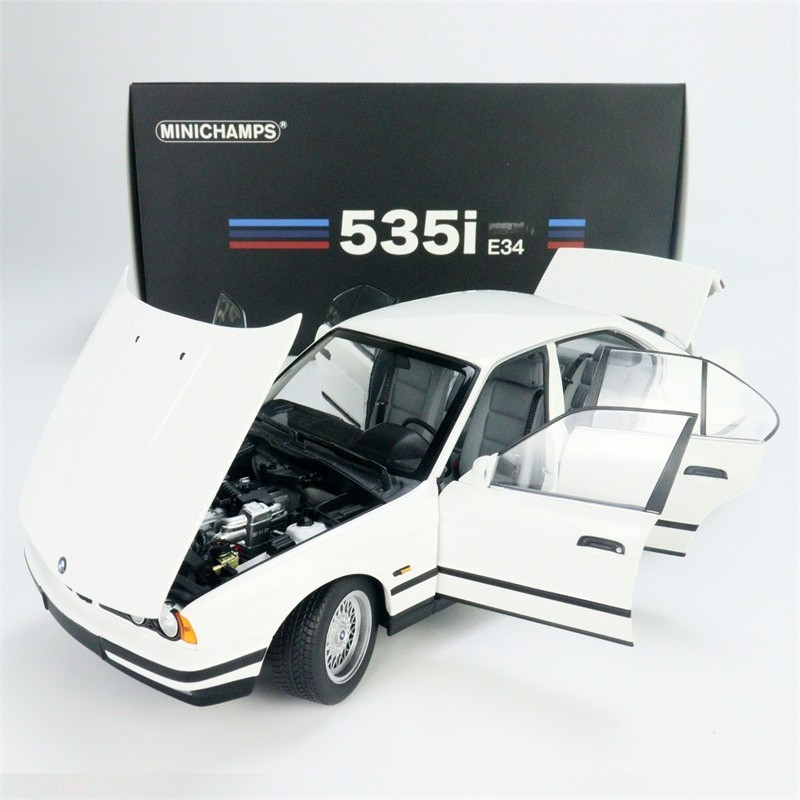MINICHAMPS 1:18 BMW 535i (E34) 1988 / 730i (E32) 1986 Diecast Model Car