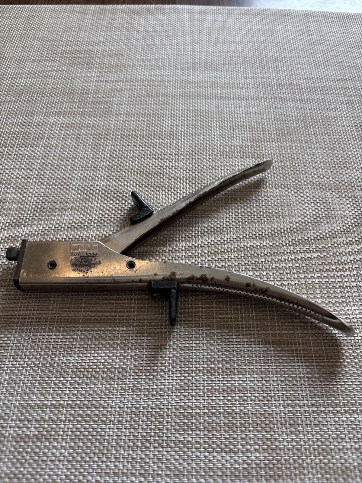 GC Electronics Deluxe Nibbler Nibbling Cutter Cutting Tool MADE IN USA!