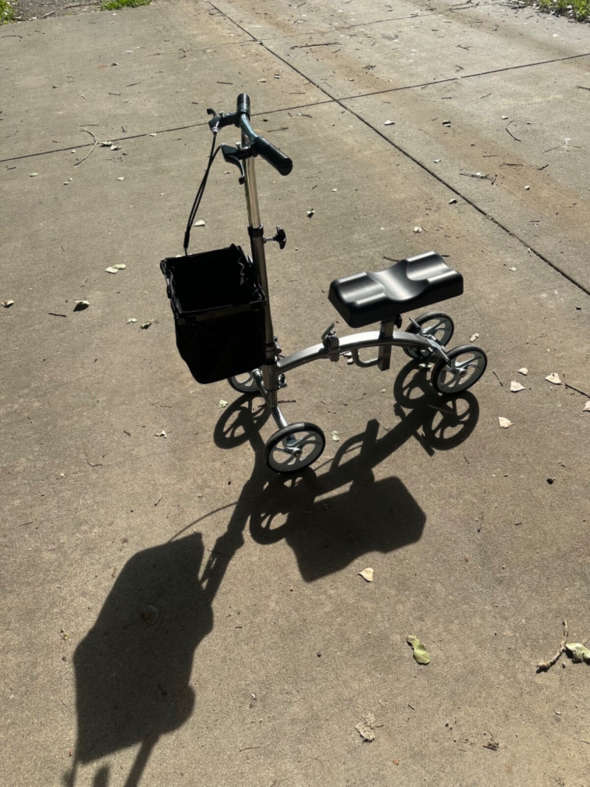 Knee Scooter,  Cardinal Health CWAL240KS with 8 in. Wheels, Supports 300 lb