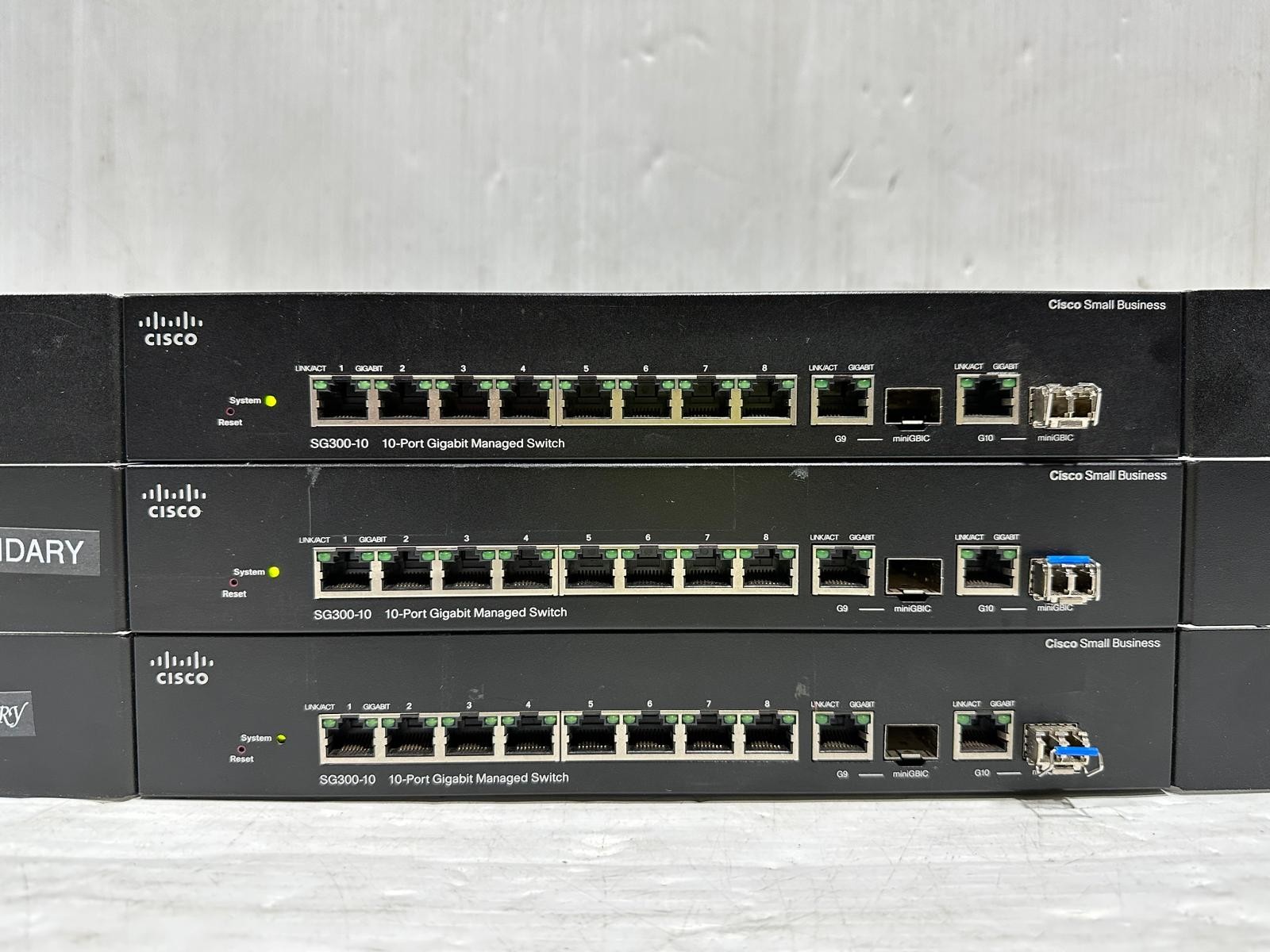 Cisco SG300-10 Managed Switch #4152 (One)THS