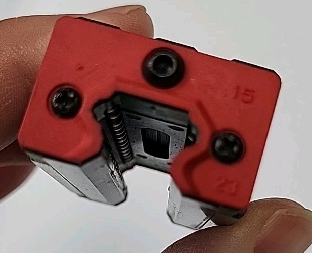 HGH15CA Linear Rail Sliding Block Bearing Steel Rail Carriage Lot Of 4