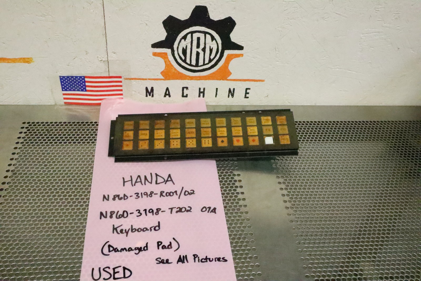 HANDA N860-3198-T202 01A Keyboard N86D-3198-R001/02 (Damaged Pad) See All Pics