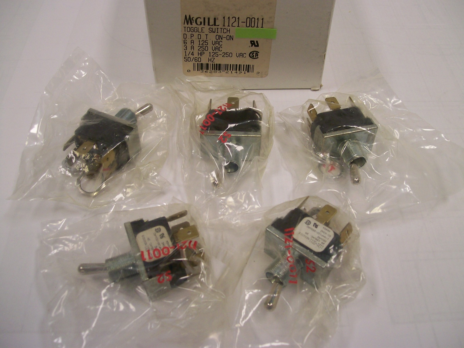 NEW LOT OF 5 McGill #1121-0011 11210011 DPDT Bat Handle Toggle Switches  50310da