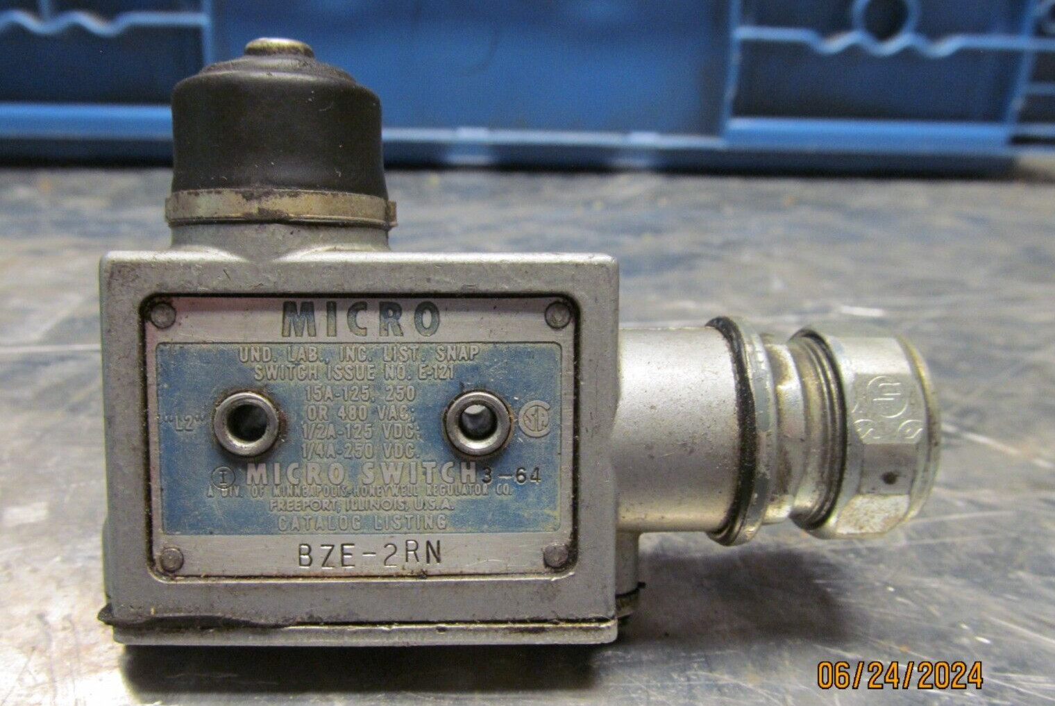 MICROSWITCH BZE-2RN LIMIT SWITCH 460VAC 250VDC 1/2A