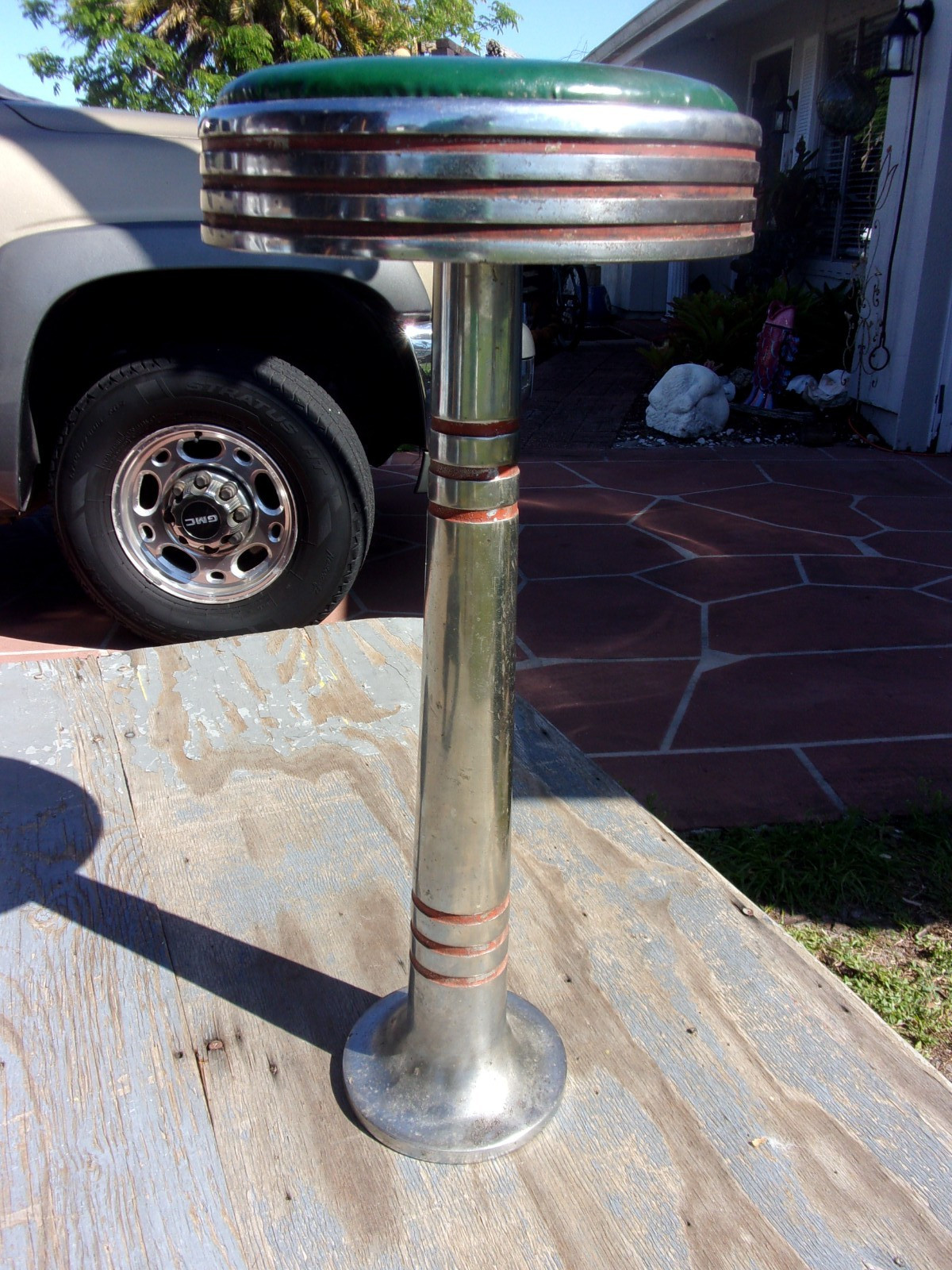 Vintage Soda fountain Diner Bar Stool chromed Cast Swivel cushion green Top