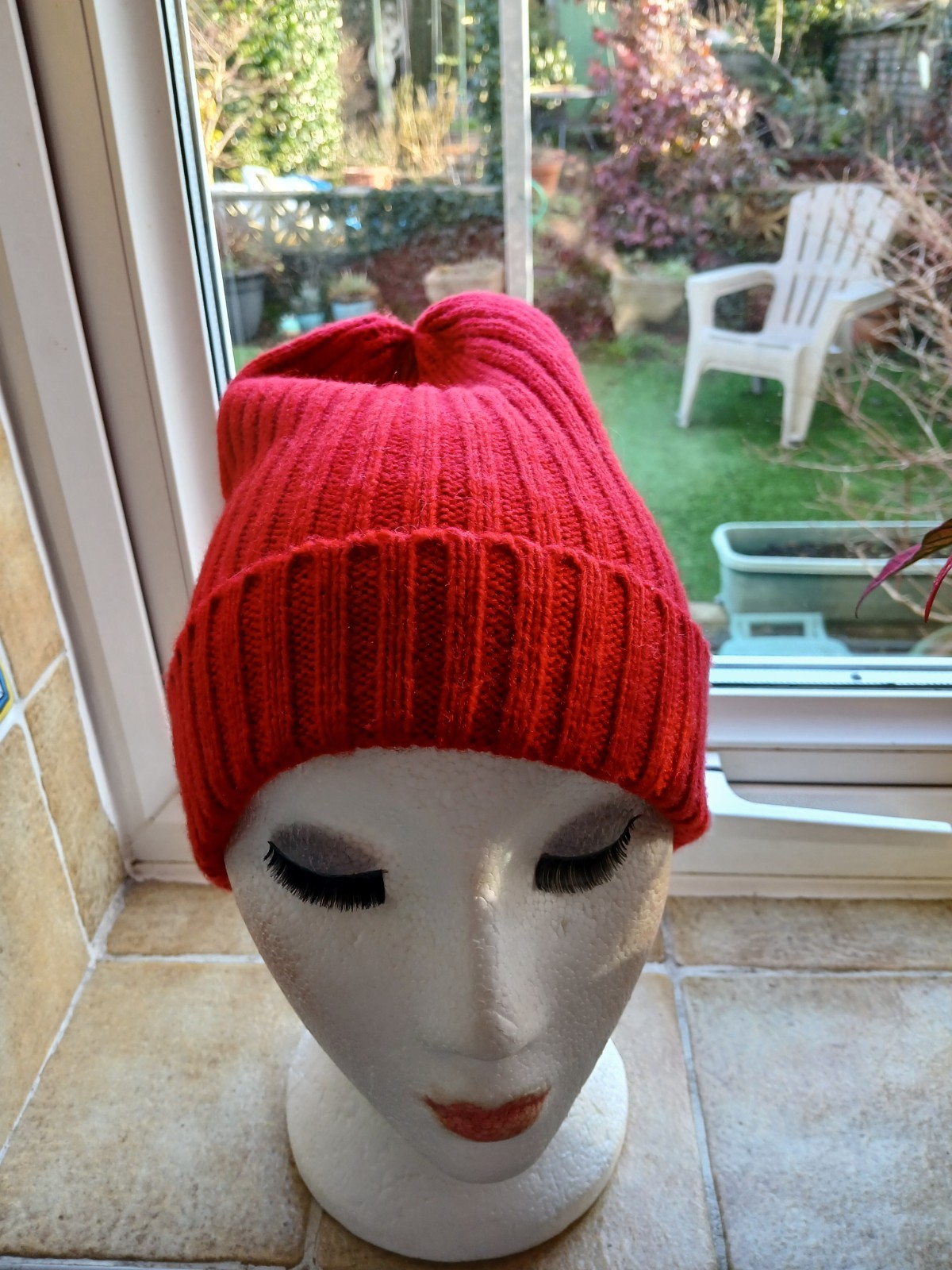 H&M Red Ribbed Acrylic Beanie Hat One Size Unisex NWOT