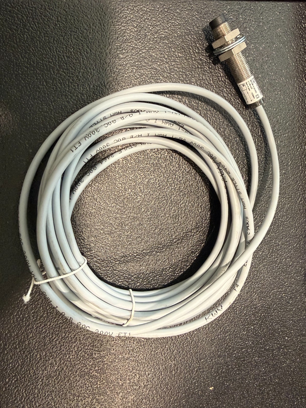 New BALLUFF BES 516-209-BO-E-05 BES0286 Proximity Sensor Switch. Free Shipping.