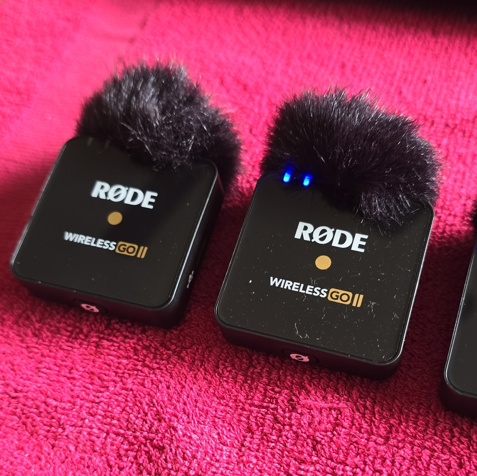 Rode Wireless GO II Microphone System w/ 2 Transmitters, Receiver, Windscreens