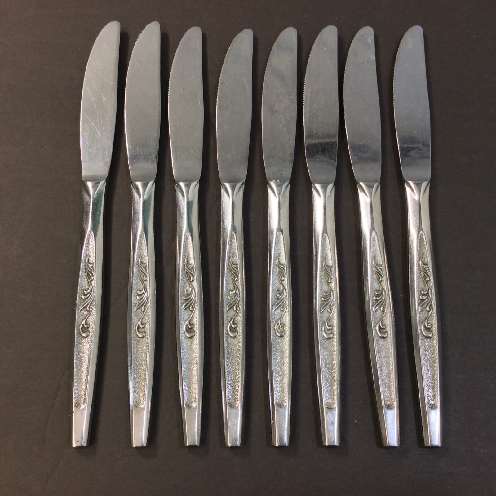 Vintage 8 Dinner Knives Carlton Stainless Flatware Woodcrest Silverware Textured