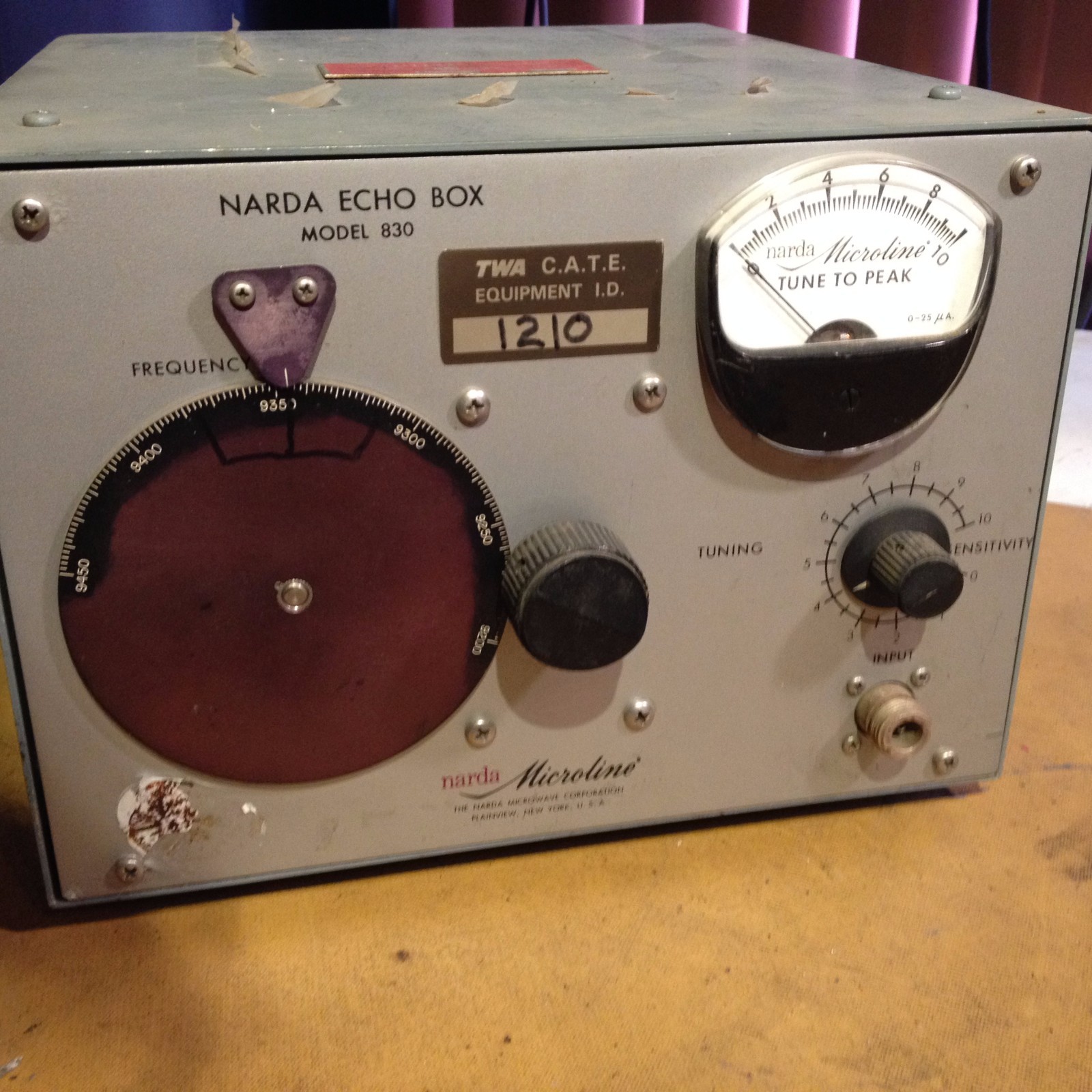 Narda Model 830 Echo Box