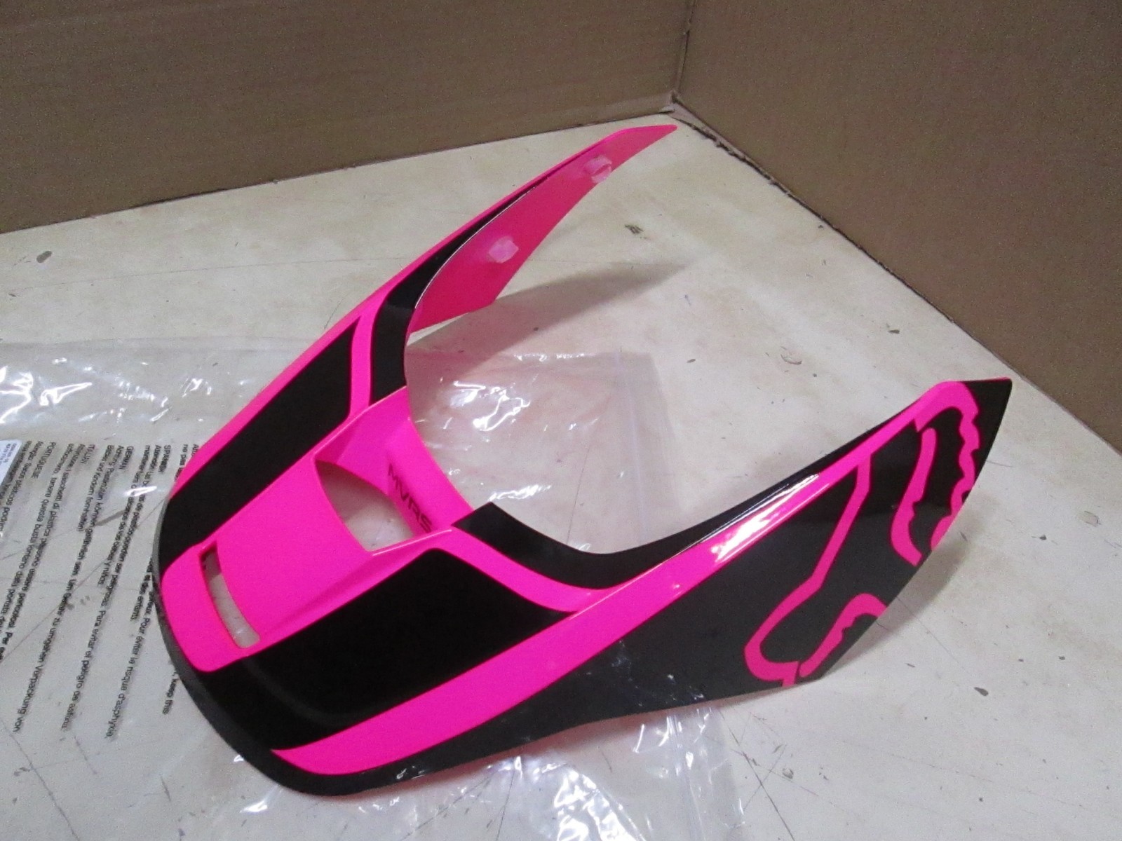 TWO 2  FOX RACING HELMET VISOR PEAK - V1 SE 19-22 - PINK PRZM - MEDIUM