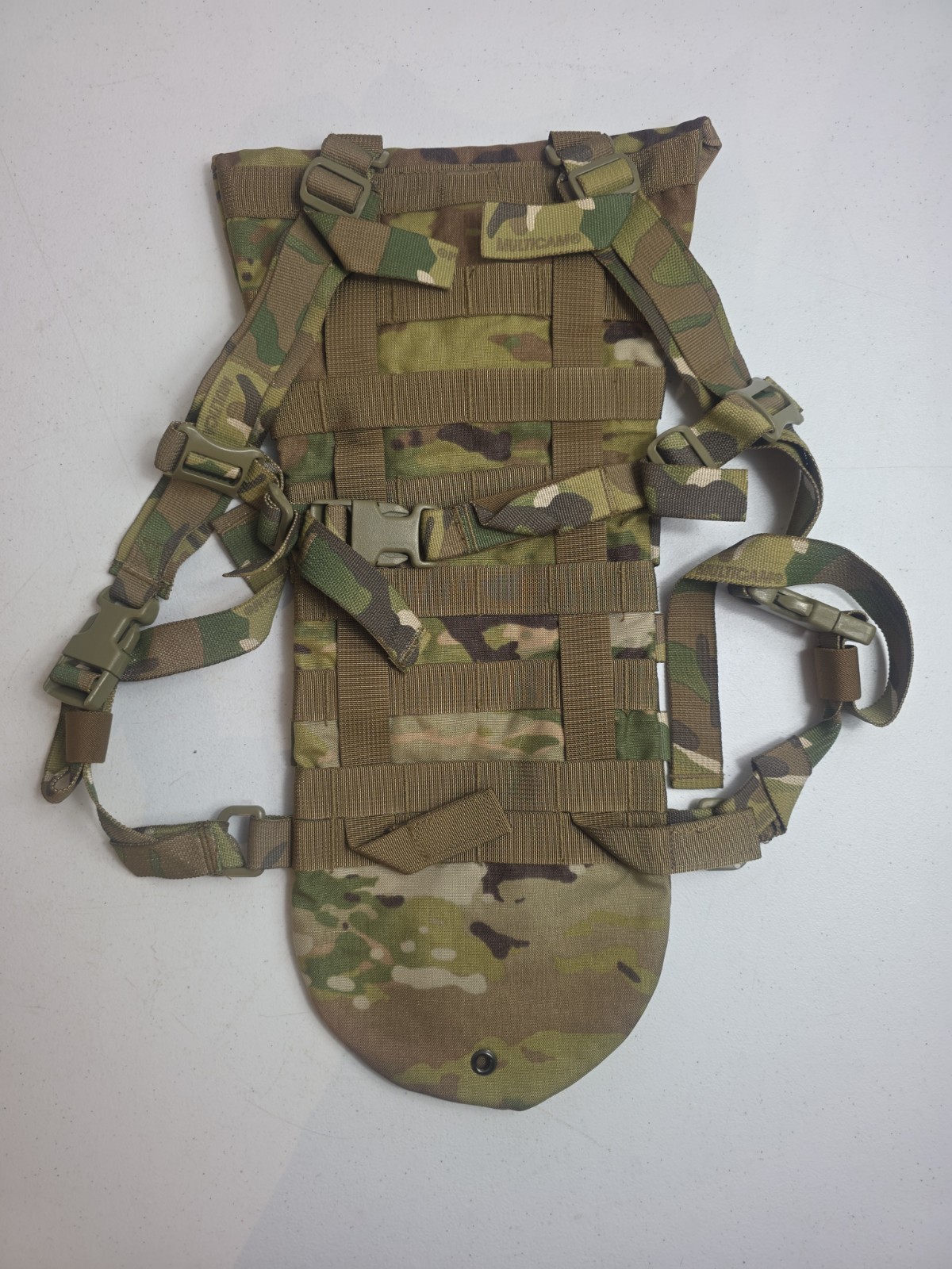 MULTICAM Hydration Carrier Pack Pouch