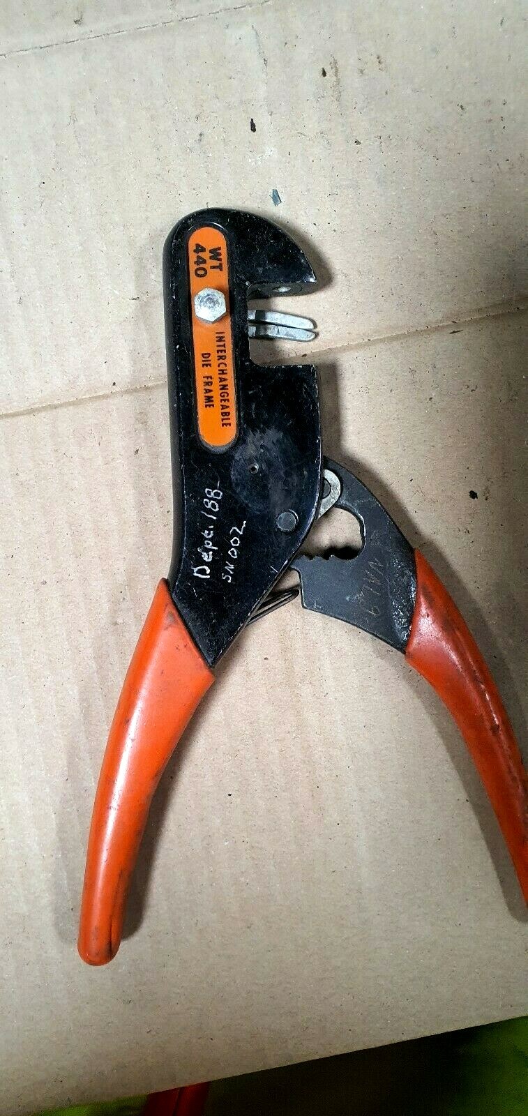 (C) T&B WT440 CRIMPER W/O die Crimper QTY 1