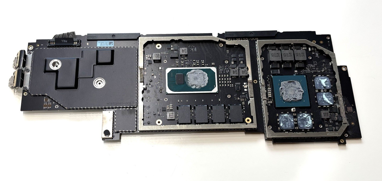 Surface Laptop Studio 1964 14.4" i7-11300H 3.10GHz 16GB RTX 3050 Ti Motherboard